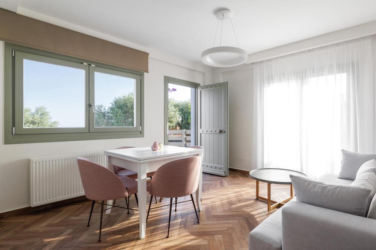 Helia All Seasons Apartments Astris Exteriör bild
